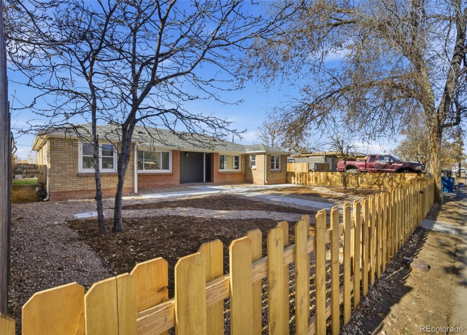 6813 Locust Street 6813/6815