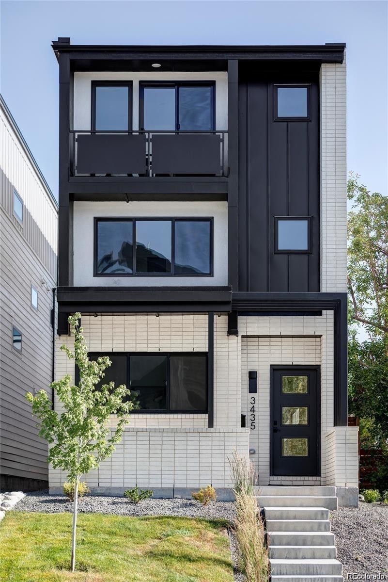 3437 W 17th
