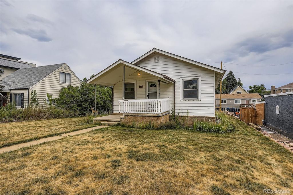 Photo of 705 1st Street, Golden, CO 80403 (MLS # 4445530)