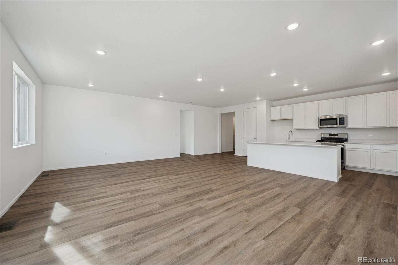 386 Lake Granby Avenue