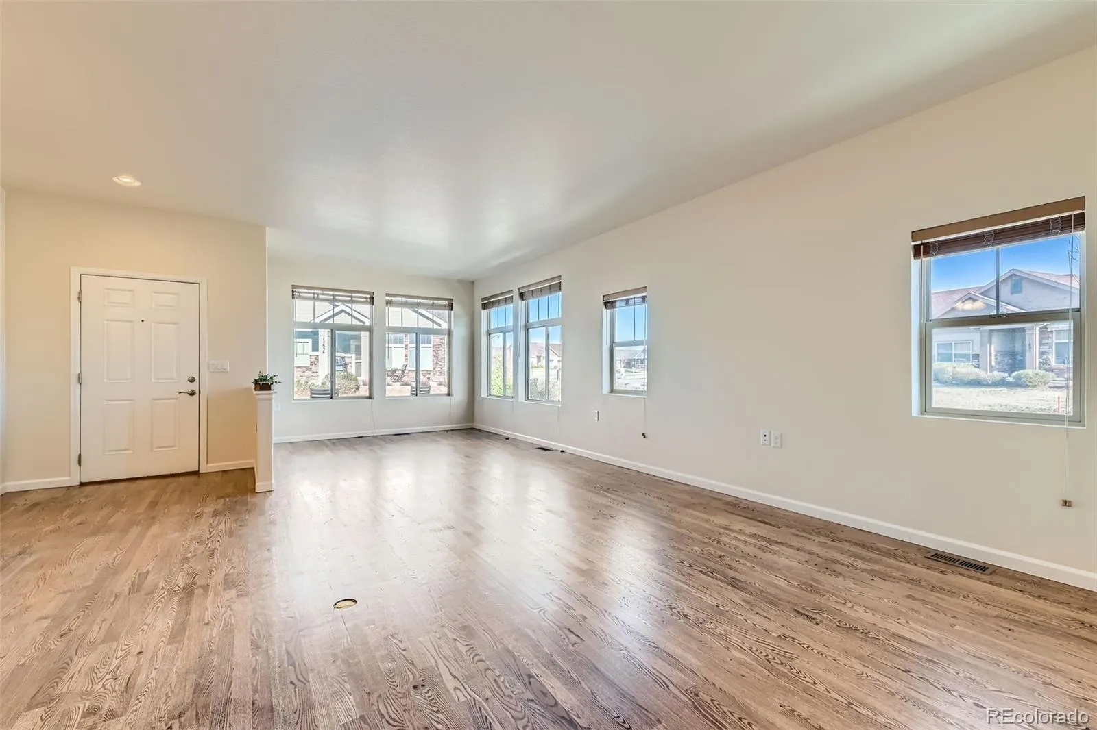 Thornton, Colorado 80241, United States, 2 Bedrooms Bedrooms, ,2 BathroomsBathrooms,Residential,Active,107703