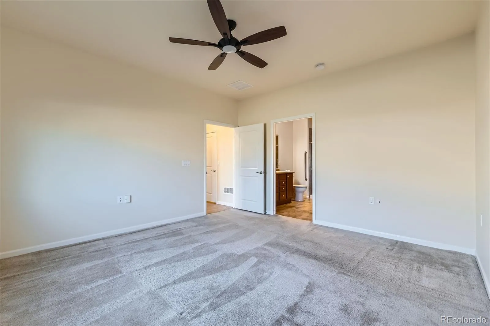 Thornton, Colorado 80241, United States, 2 Bedrooms Bedrooms, ,2 BathroomsBathrooms,Residential,Active,107703