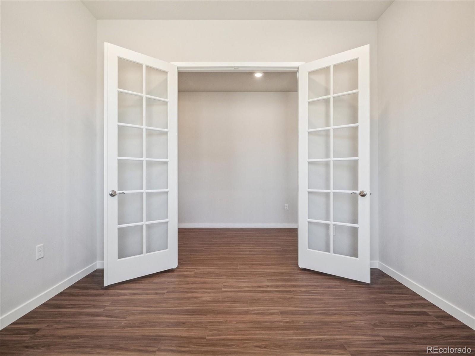 10735 Hanging Lake Place