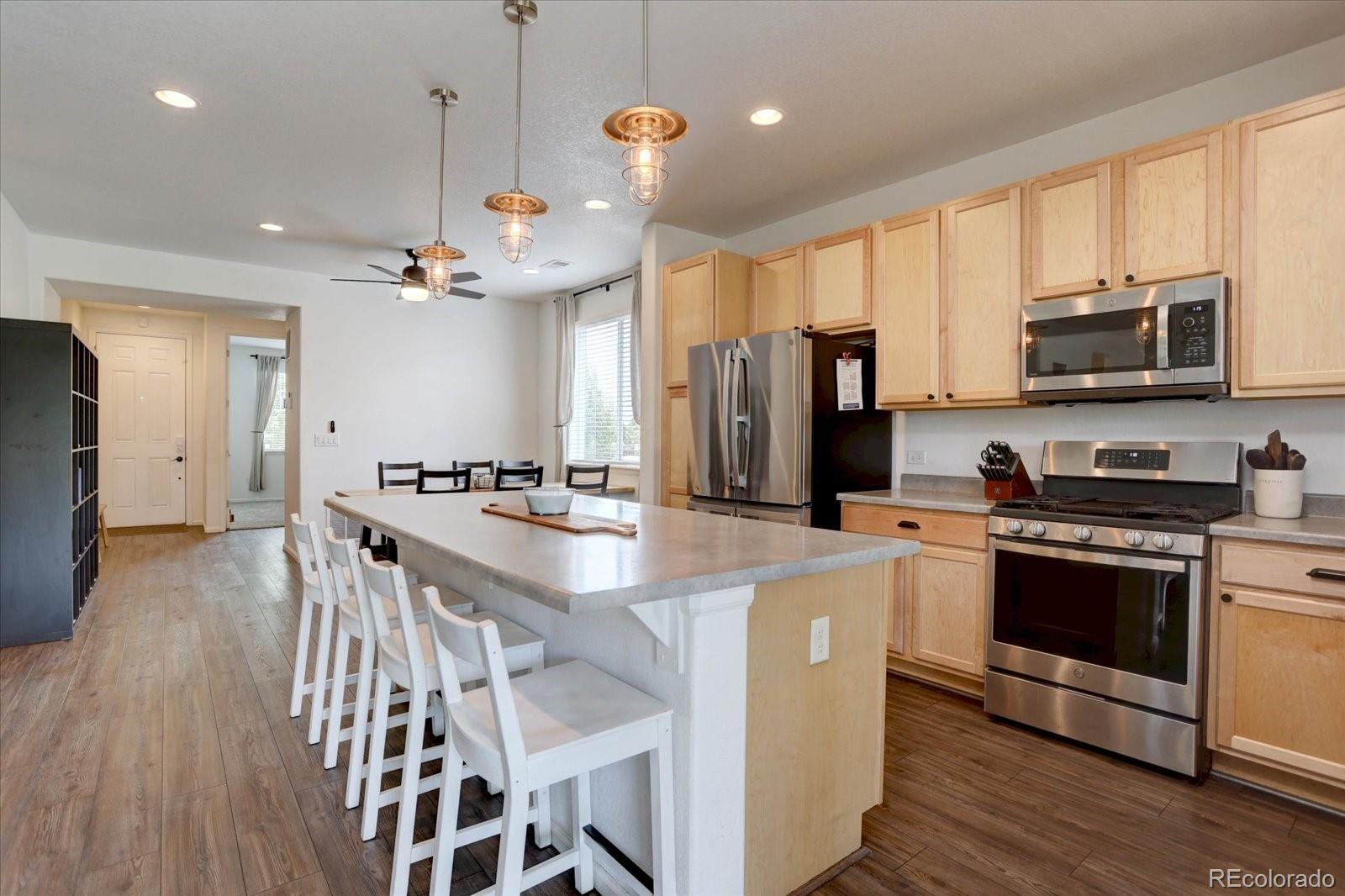 392 Vista Cliff Court