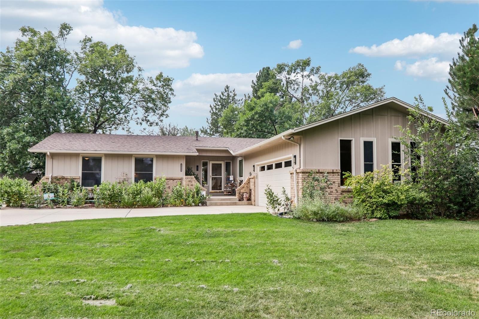 7922 Meadow Lake Road
