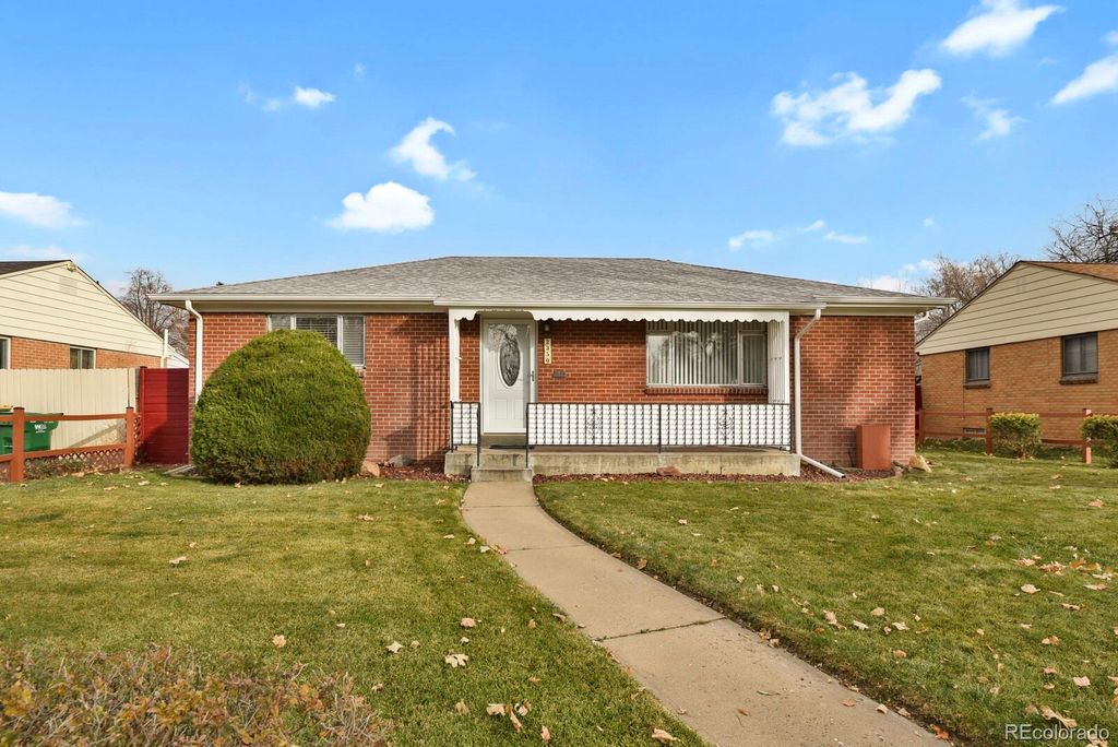 Photo of 2350 Joliet Street, Aurora, CO 80010 (MLS # 1864633)