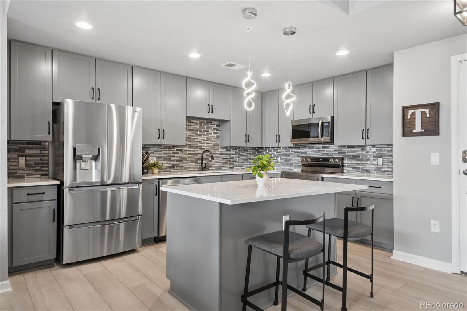 8185 E Lowry Boulevard 105