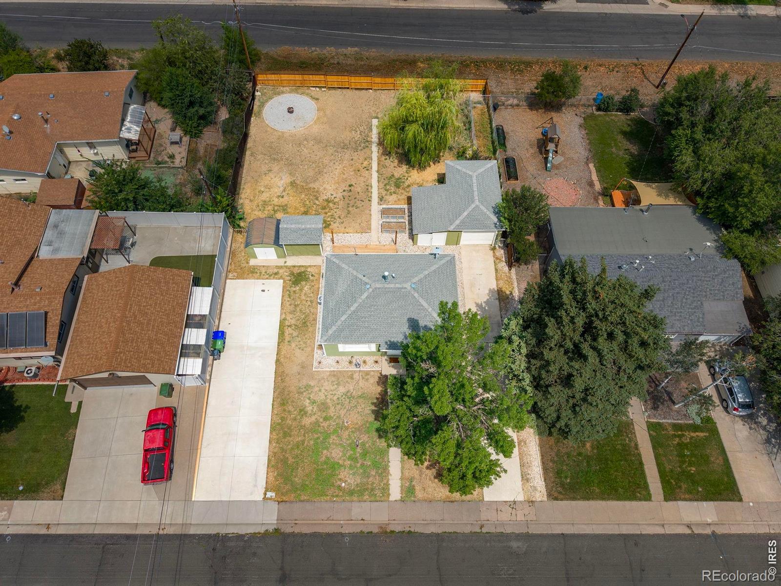 2443 Mountain View Drive