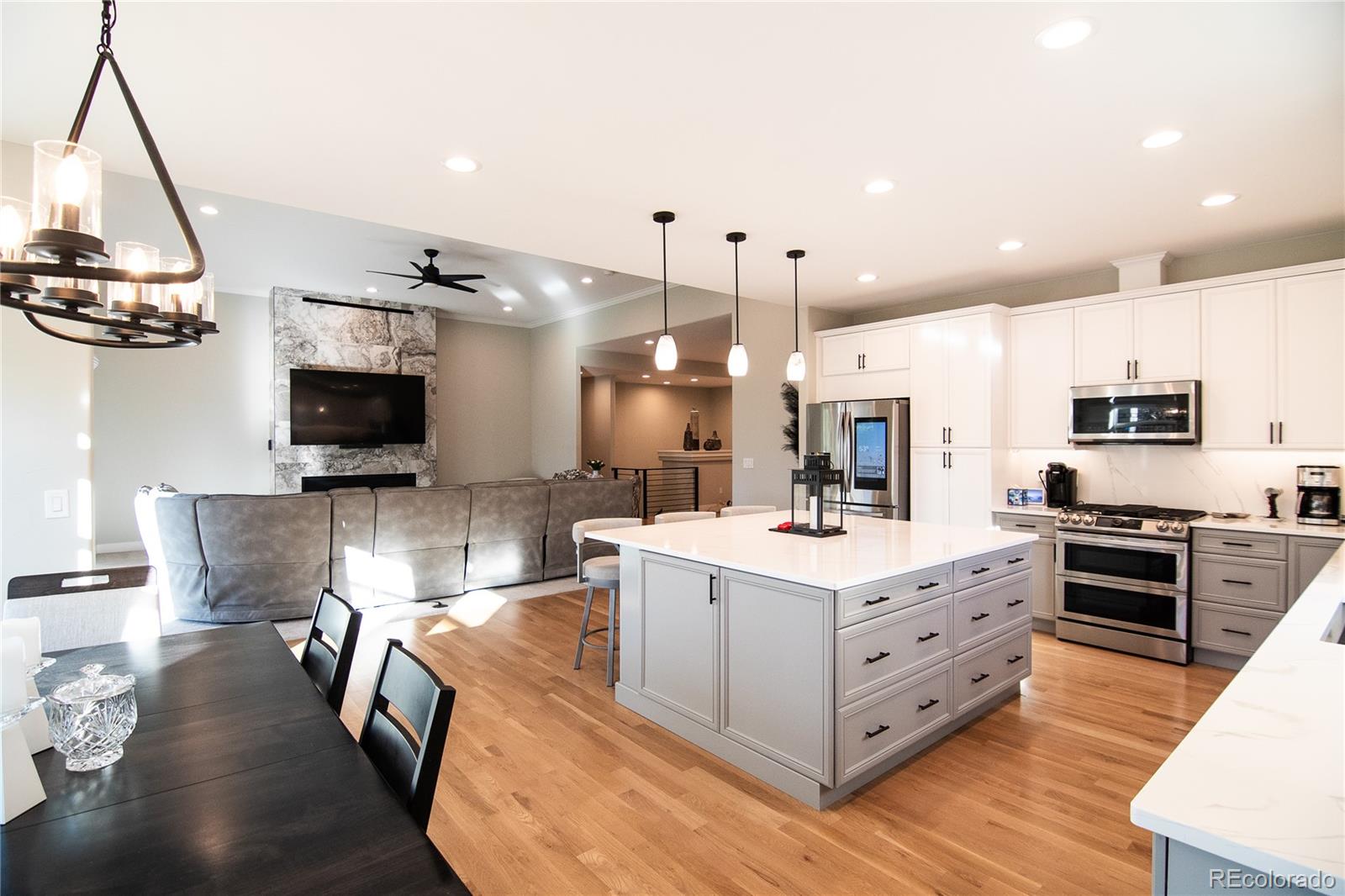 3323 S Newcombe Street