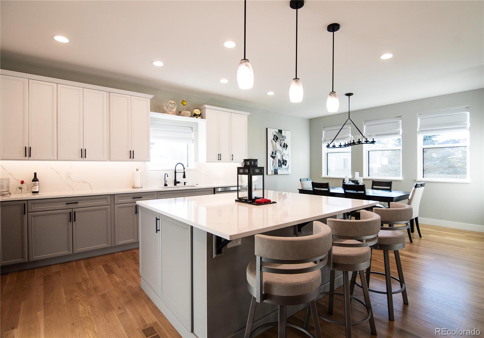 3323 S Newcombe Street