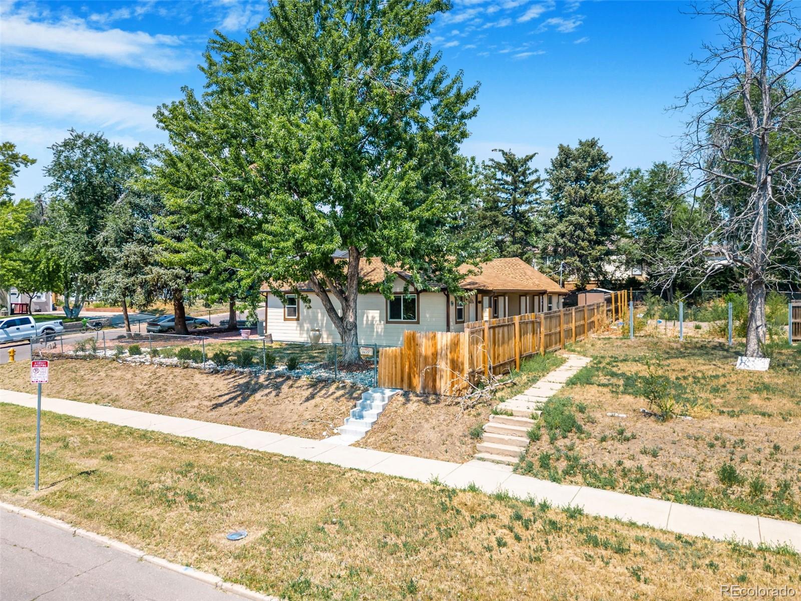 3835 W 3RD Avenue