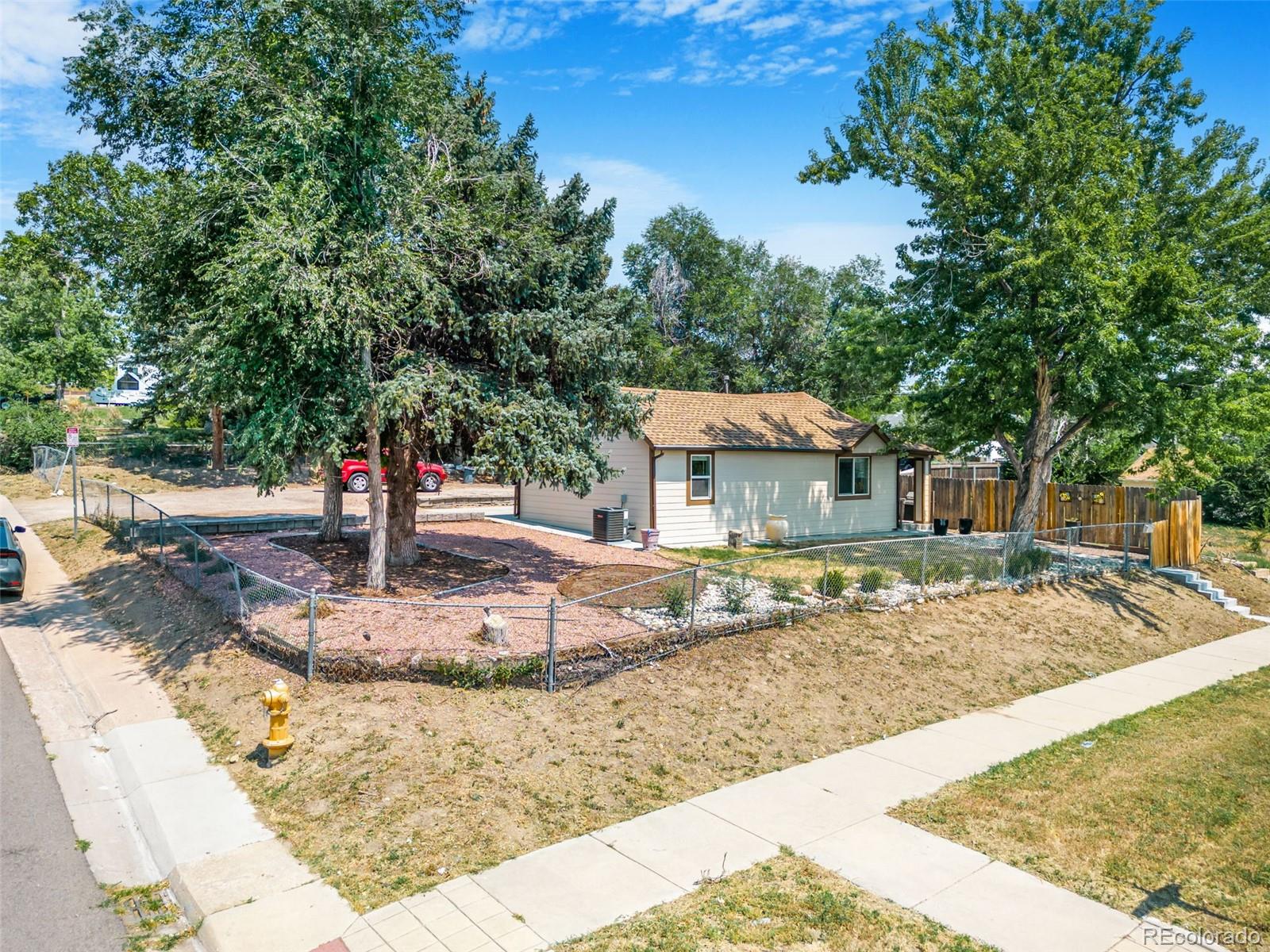 3835 W 3RD Avenue