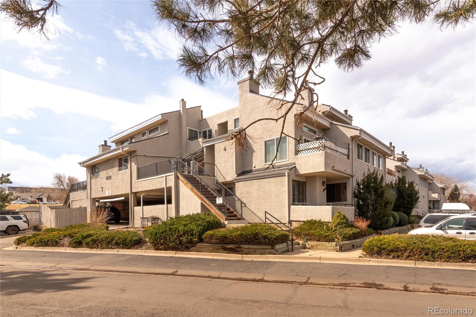 1830 Newland Court 324