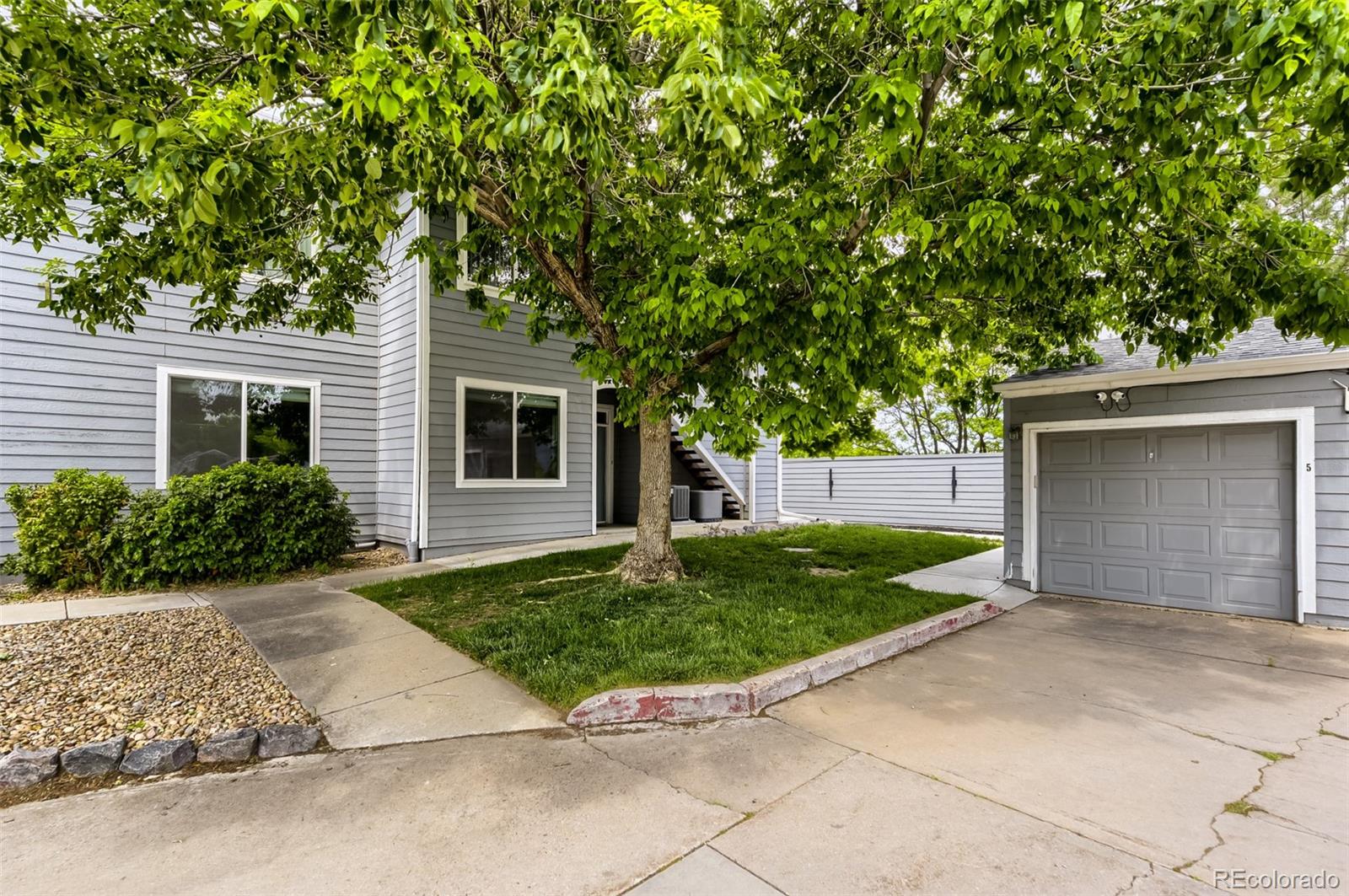 8500 E Jefferson Avenue 10G