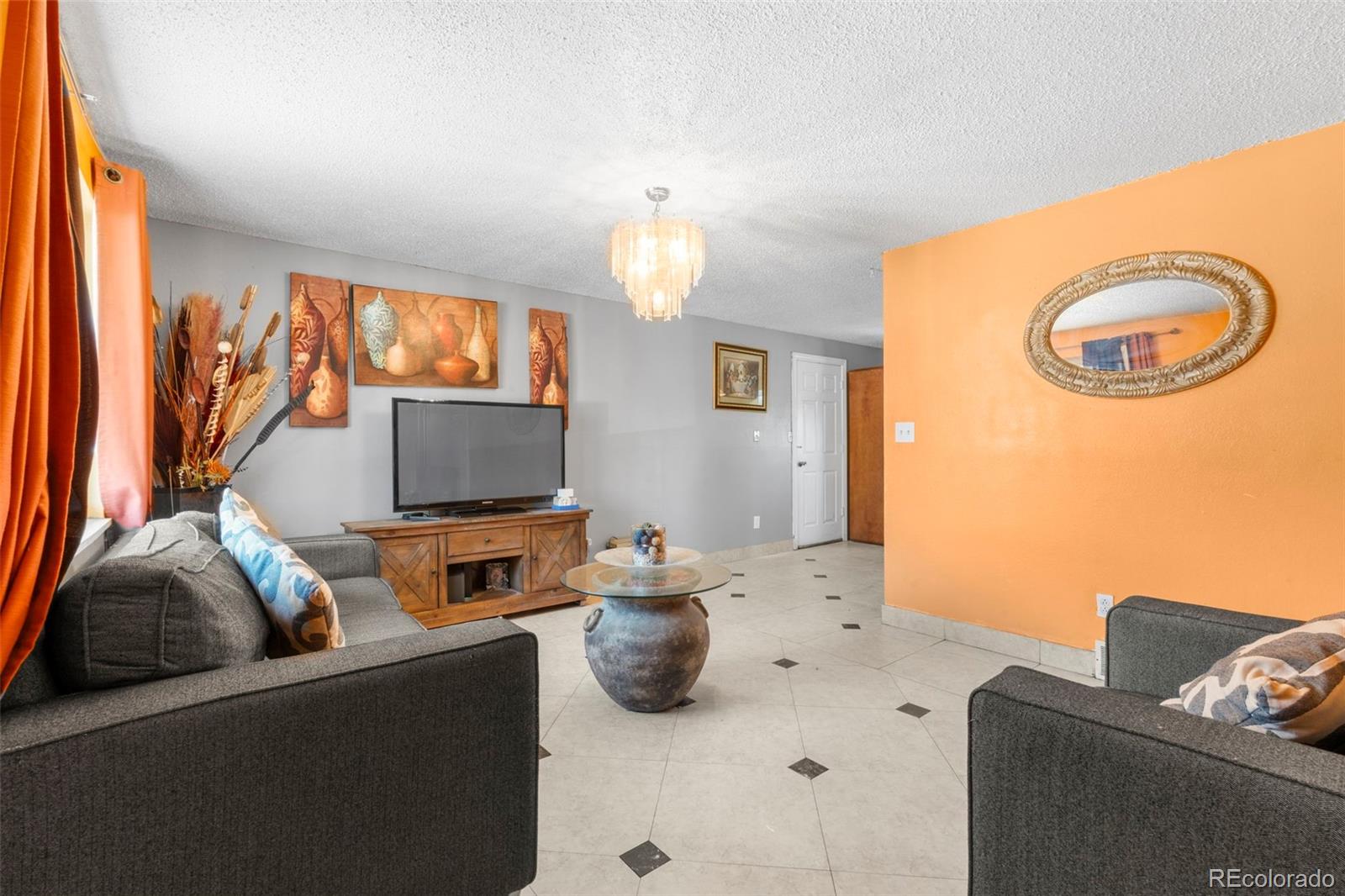 3014 Lakeside Drive