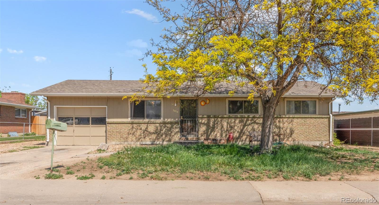 3014 Lakeside Drive