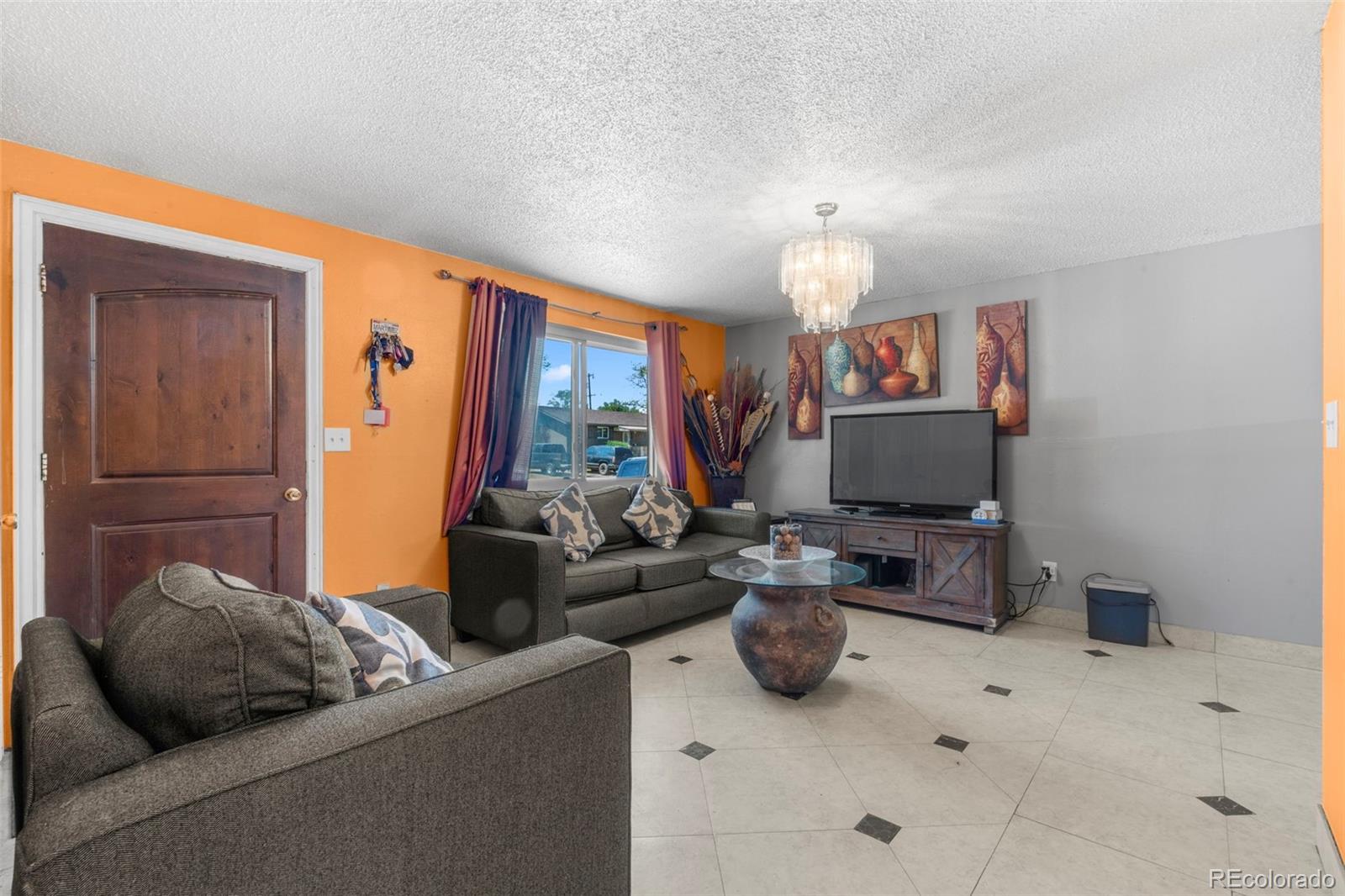 3014 Lakeside Drive