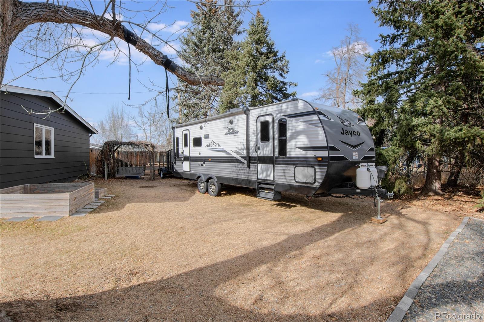 5819 W Elmhurst Drive