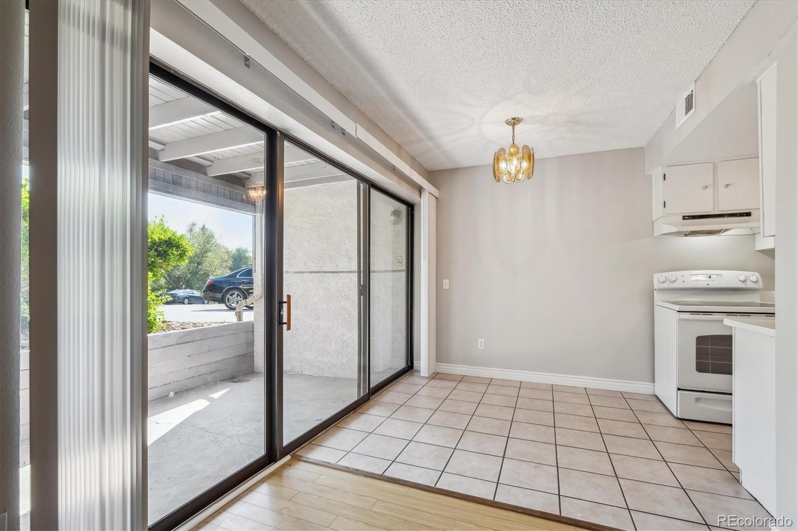 6490 S Dayton Street L02, Englewood, CO, 80111 4 6490 S Dayton Street L02