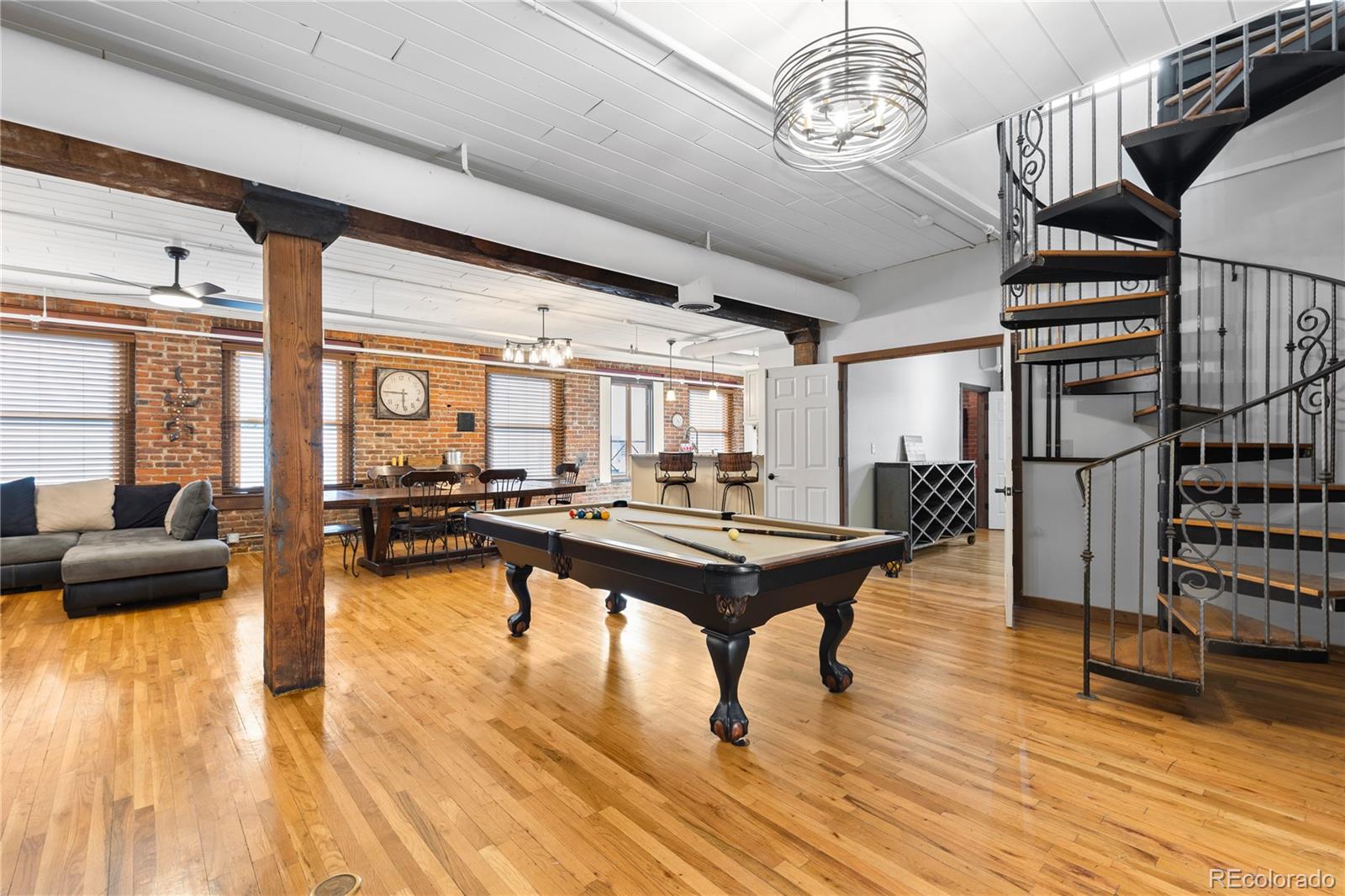 1940 Blake Street 301