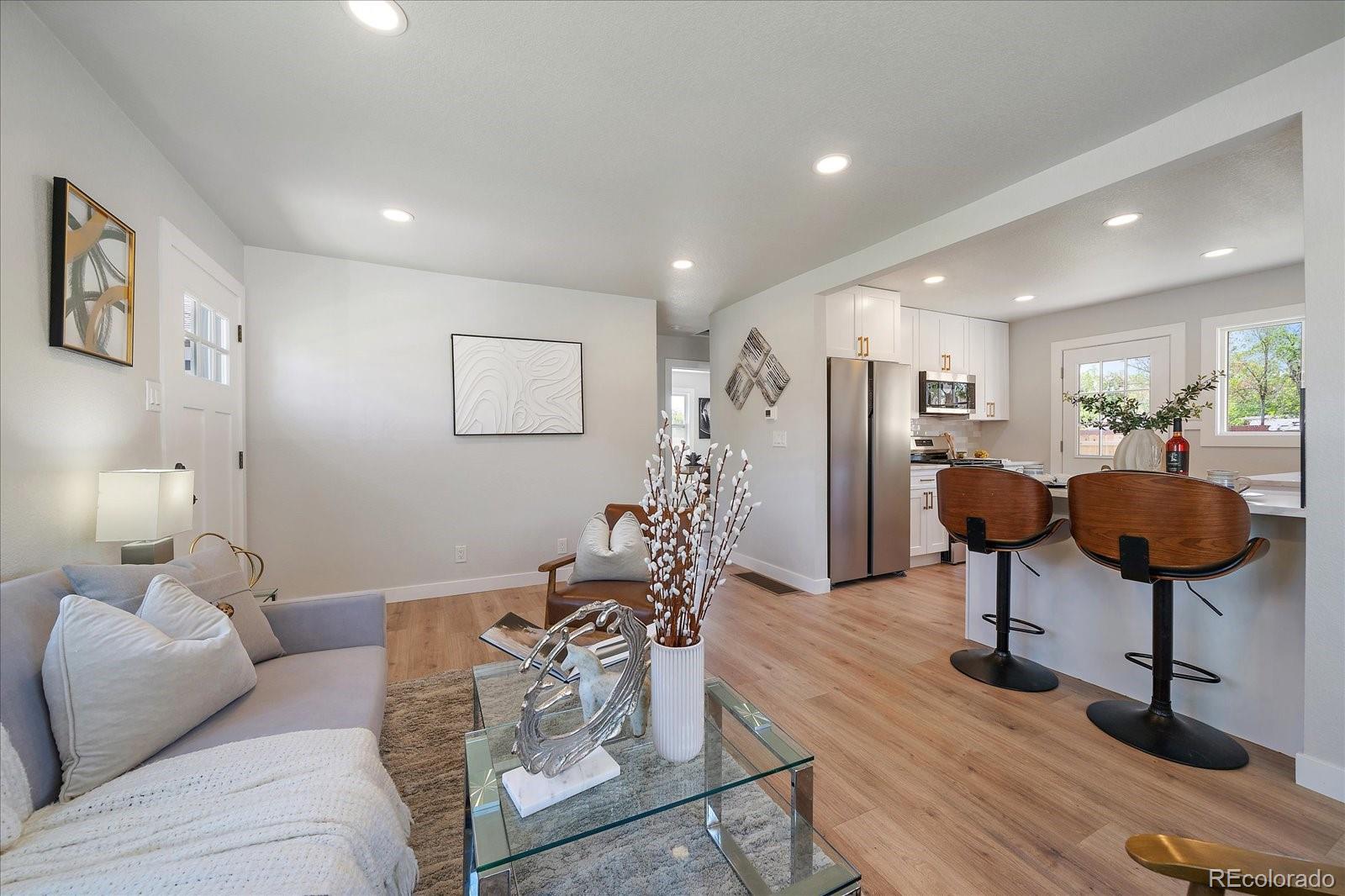3206 Elizabeth Street, Denver, CO, 80205 4 3206 Elizabeth Street