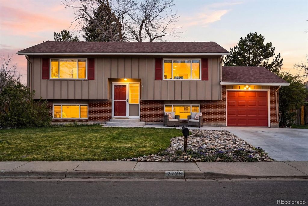 Photo of 2725 S Teller Street, Denver, CO 80227 (MLS # 5044989)