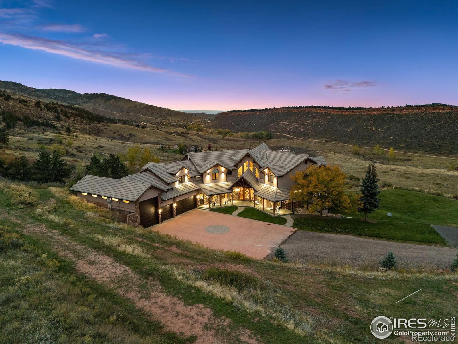 4736 Rim Rock Ridge Road