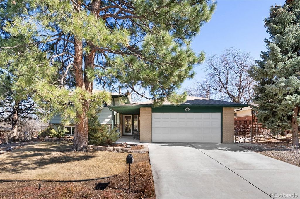 Photo of 660 Cody Street, Lakewood, CO 80215 (MLS # 2240713)