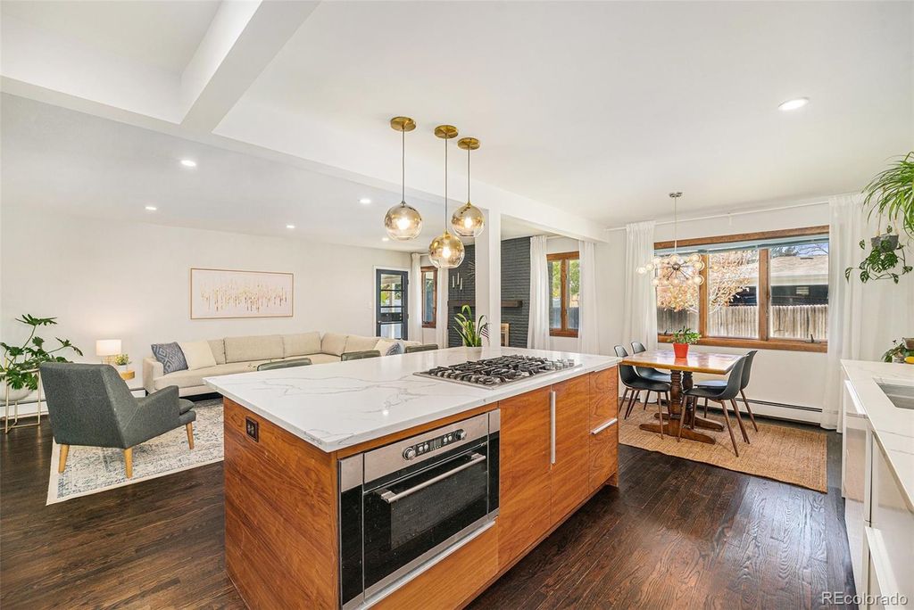 Photo of 643 S Oneida Way, Denver, CO 80224 (MLS # 6261893)