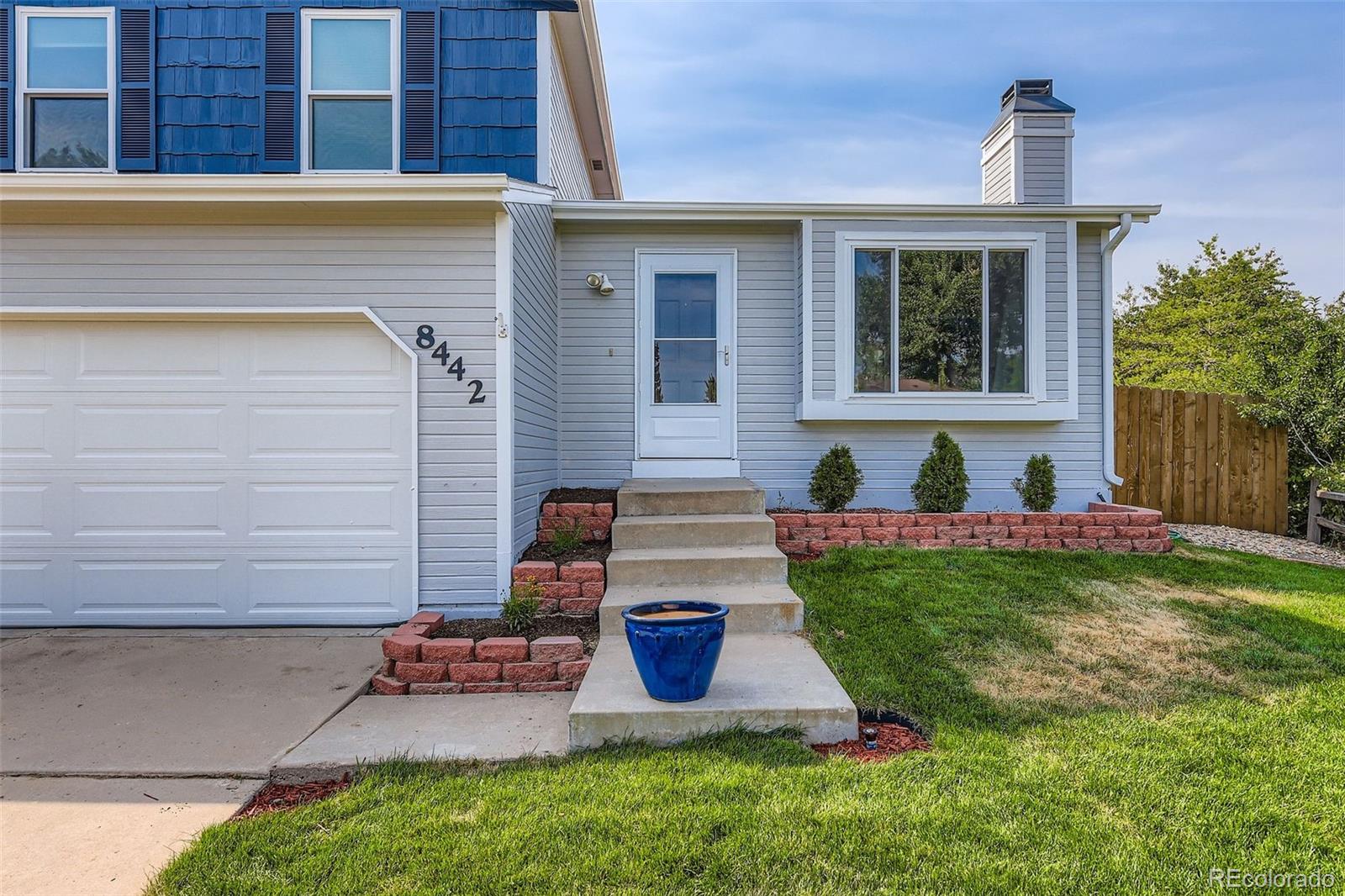 8442 Blazing Star Place