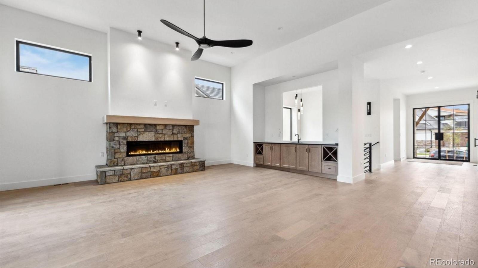 2100 Scottsdale Road