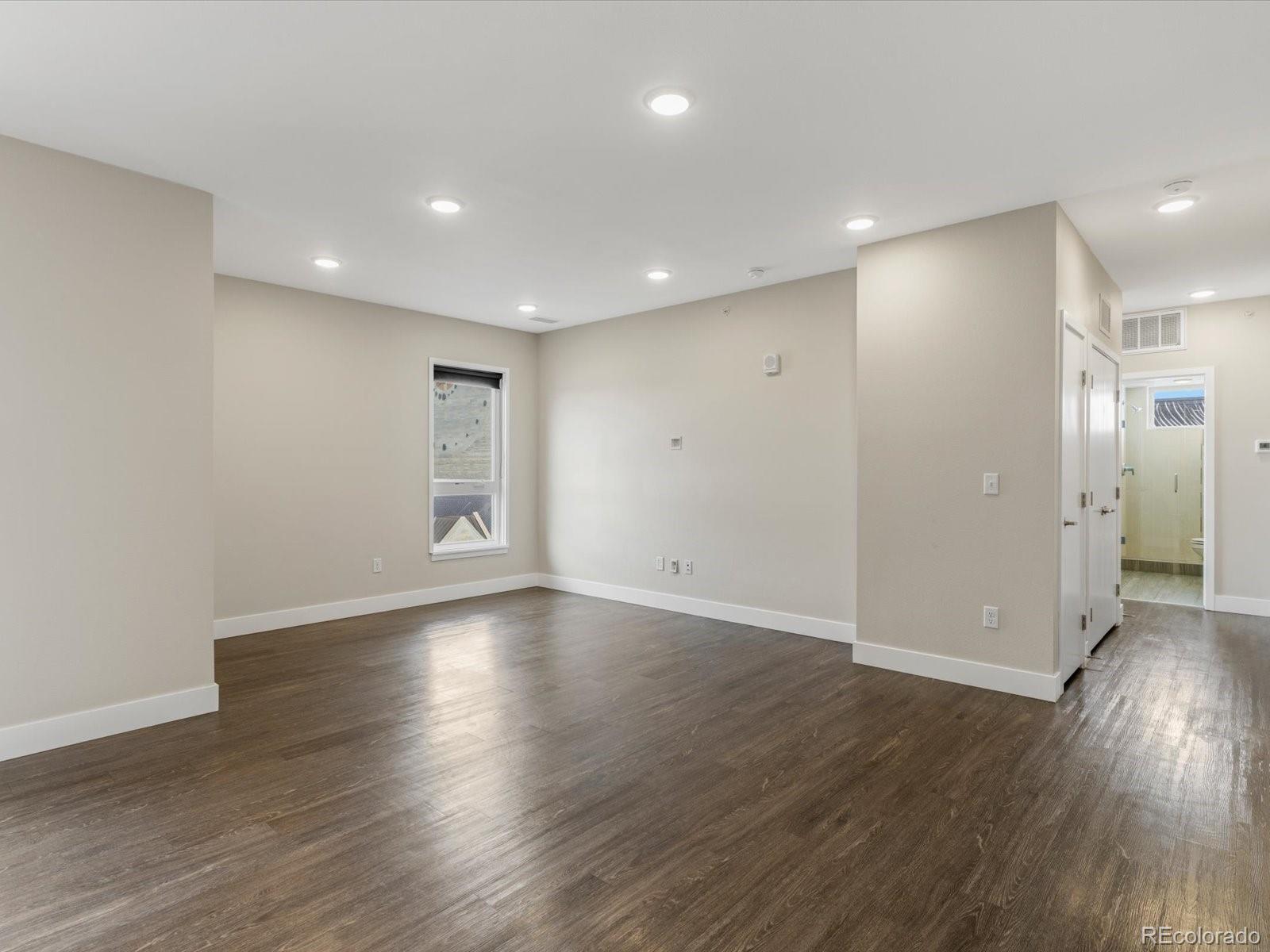 2374 S University Boulevard 501