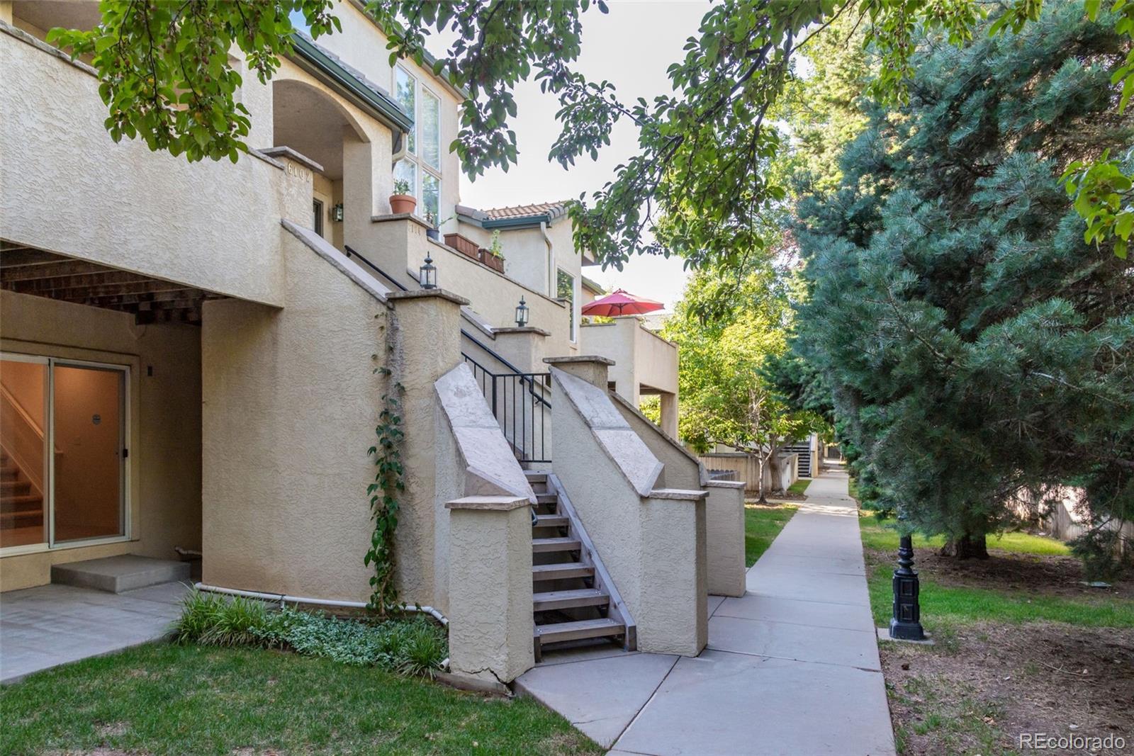 View Denver, CO 80222 townhome