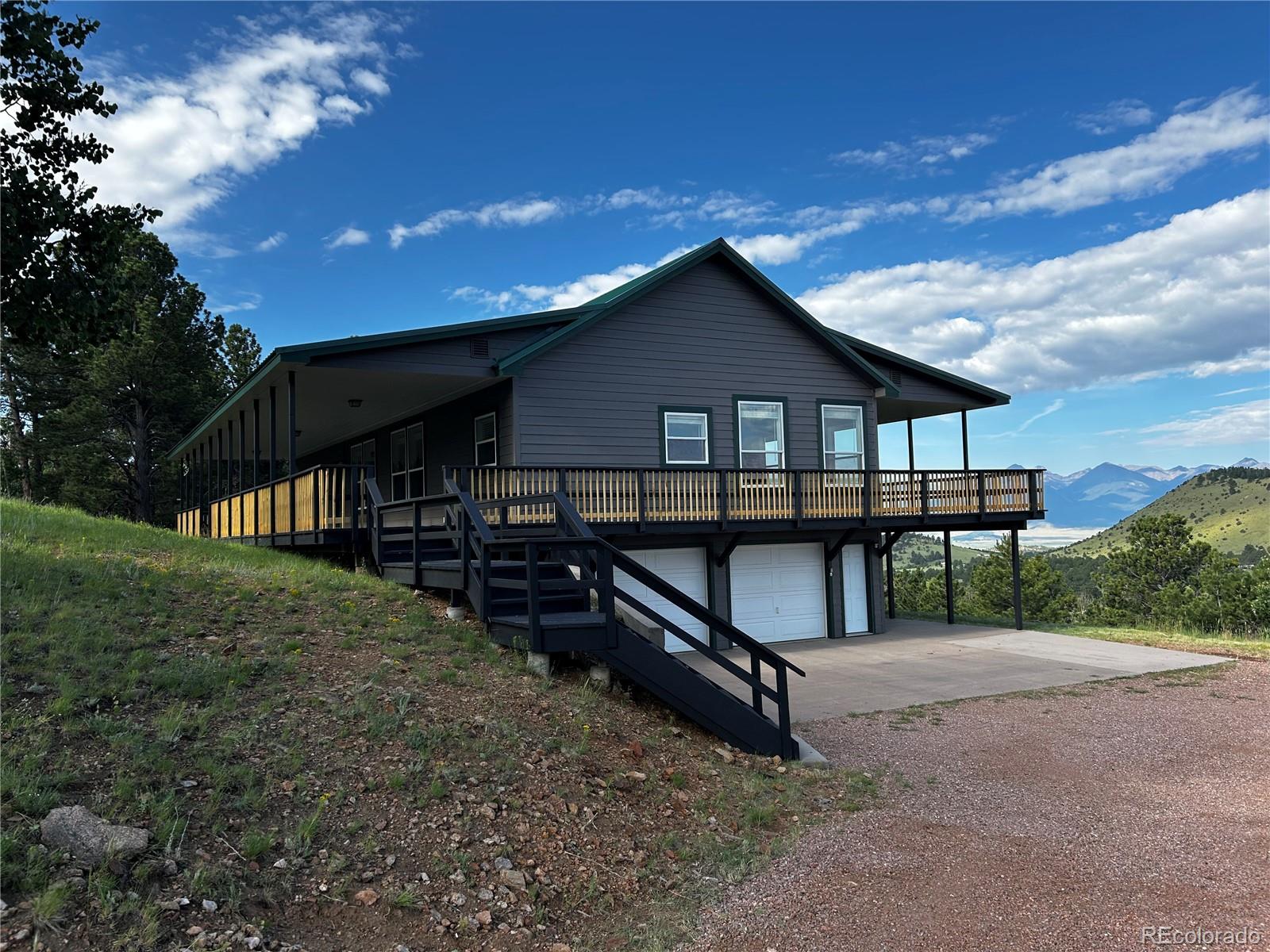 950 Junkins Loop