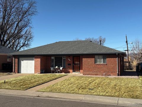 Photo of 4841 Golden Court, Denver, CO 80212 (MLS # 9776496)