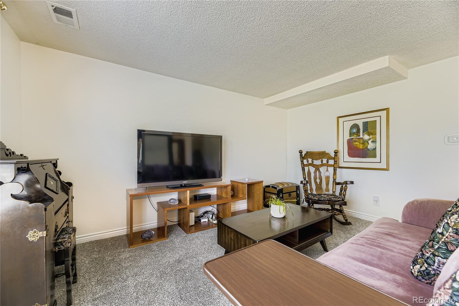 9089 E Nassau Avenue