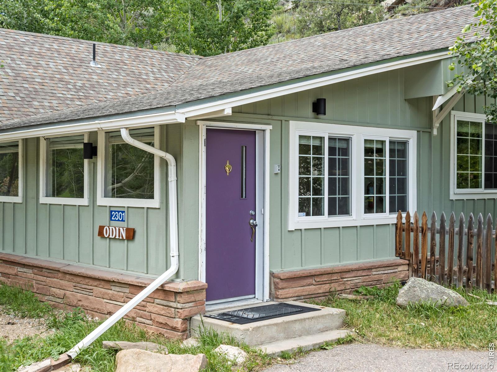 2301 W Highway 34