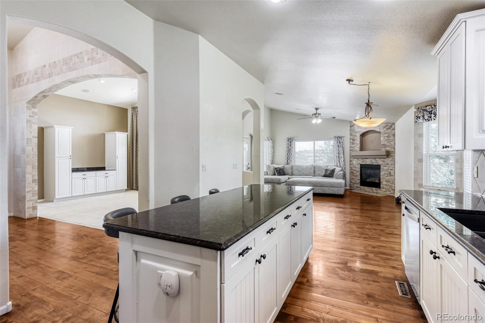 6686 Solana Drive