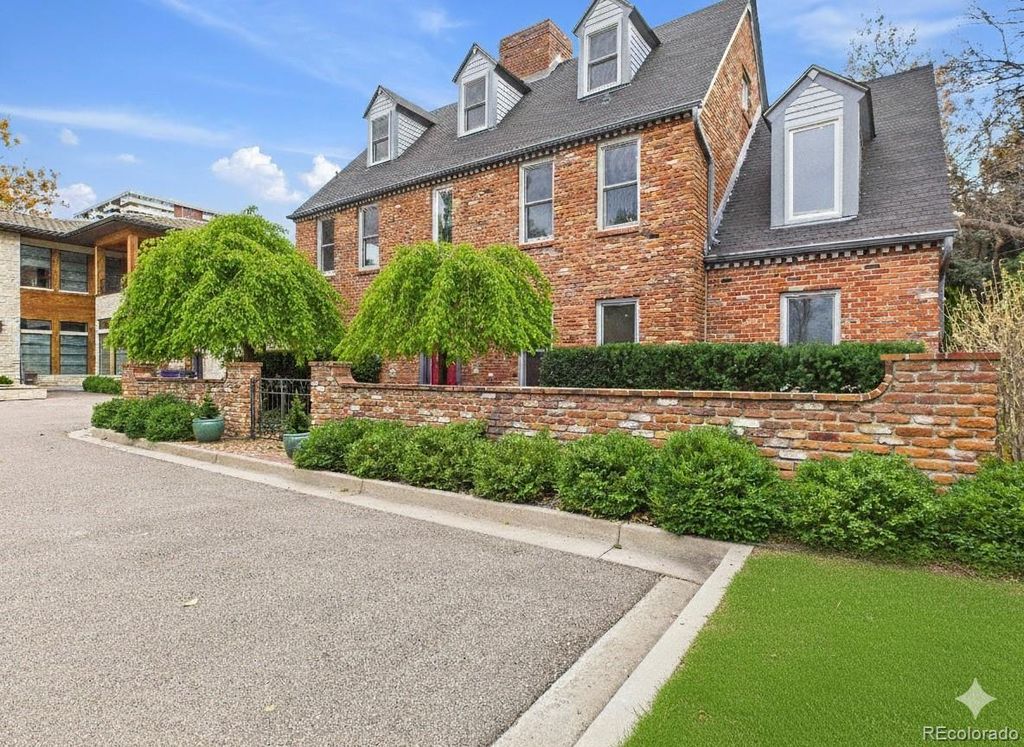 Photo of 2880 E Cedar Avenue, Denver, CO 80209 (MLS # 9188376)