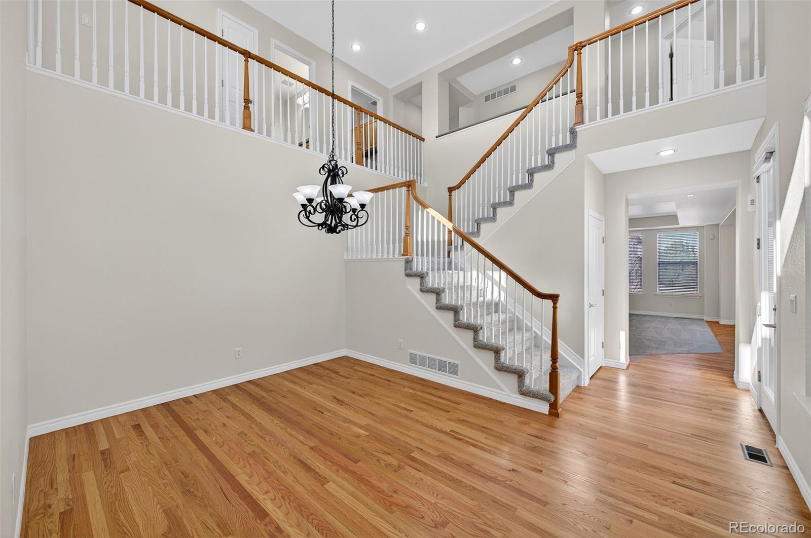 4821 Bluegate Drive