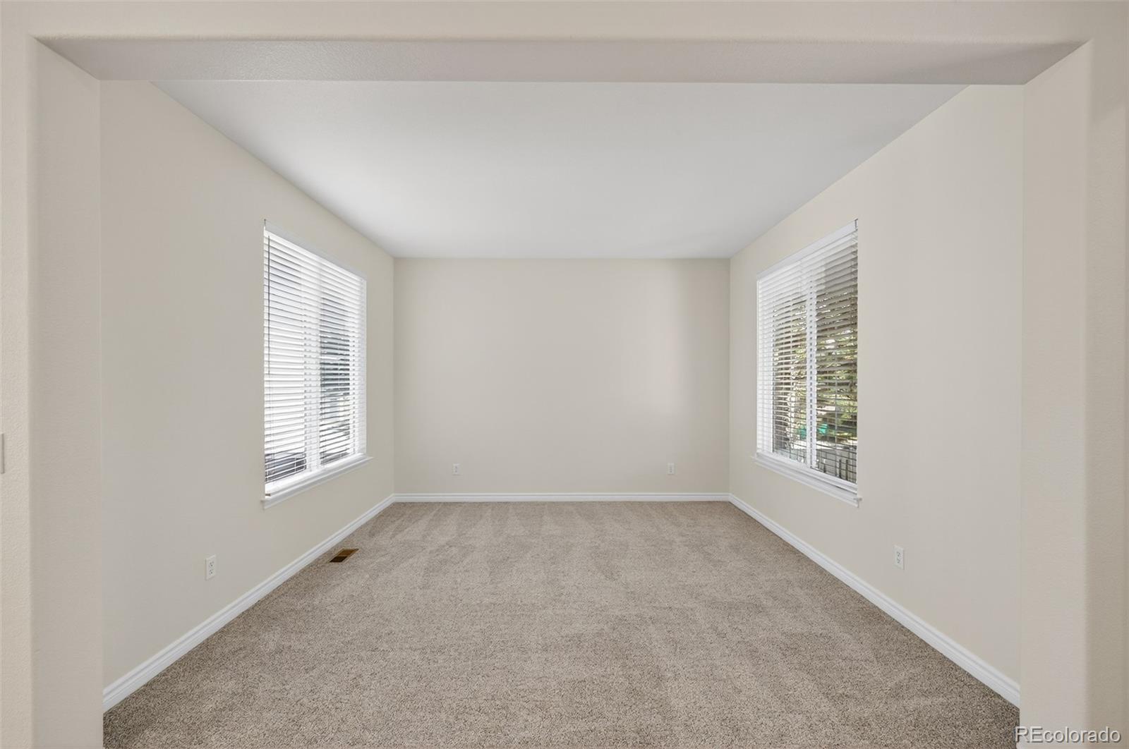 4821 Bluegate Drive