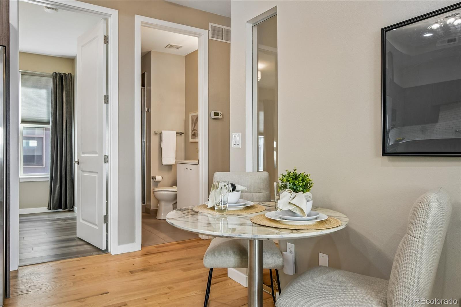 2327 Glenarm Place 2