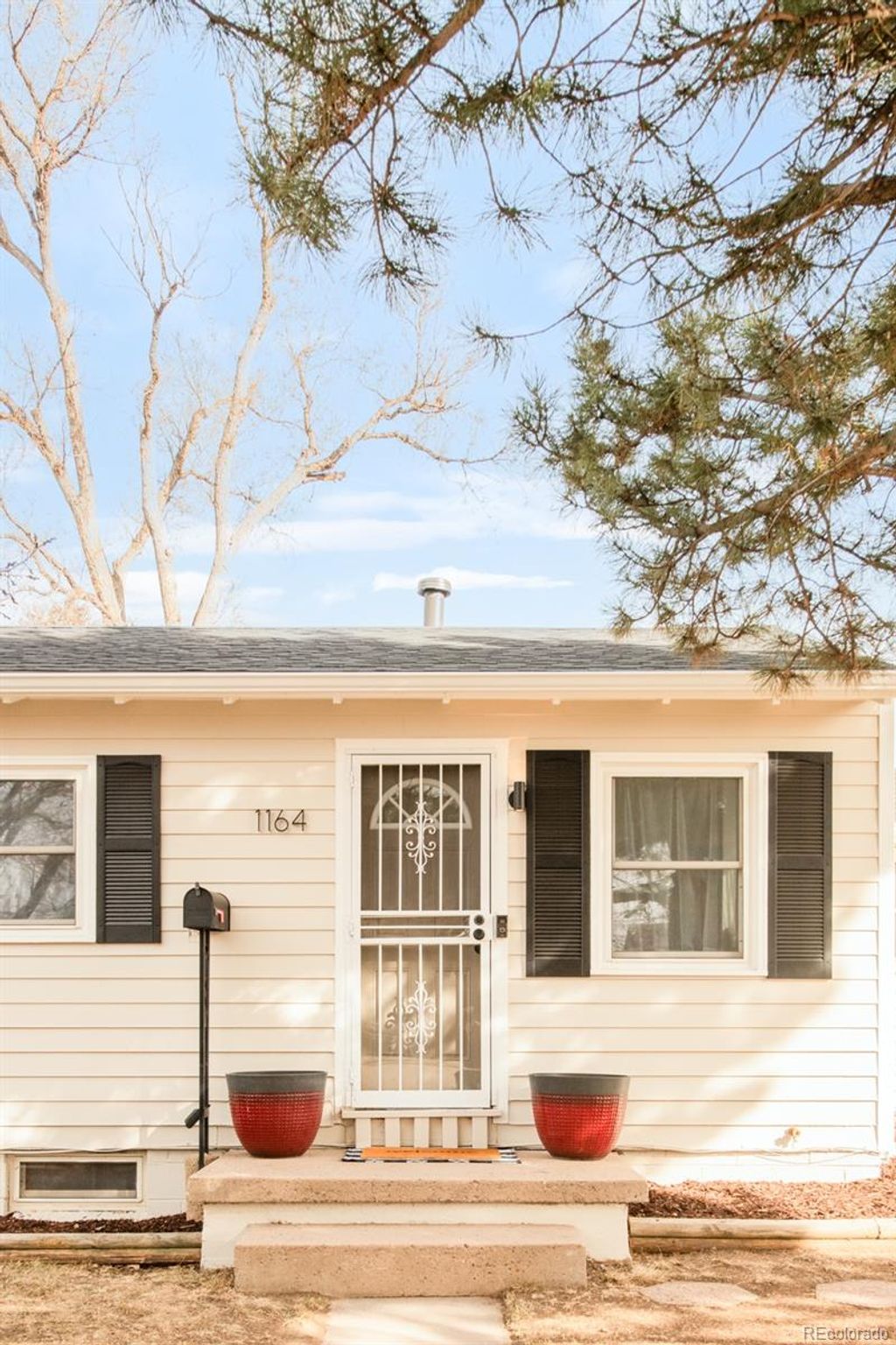 Photo of 1164 Roslyn Street, Denver, CO 80220 (MLS # 2771667)