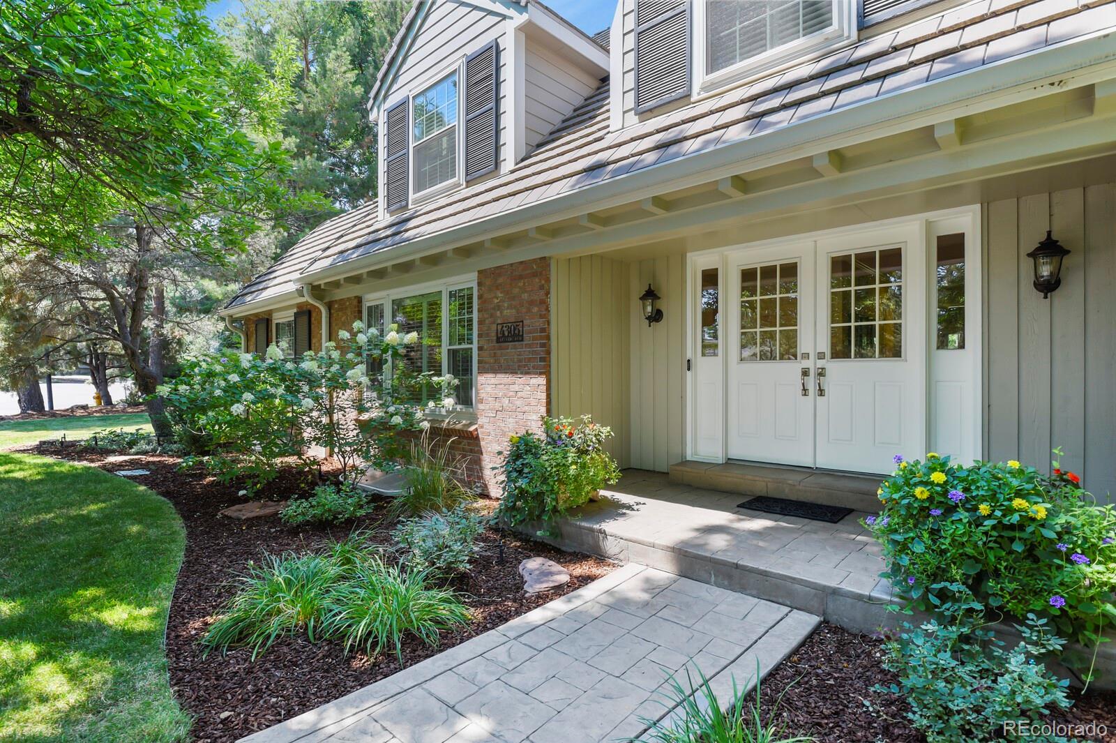 4305 W Lake Circle