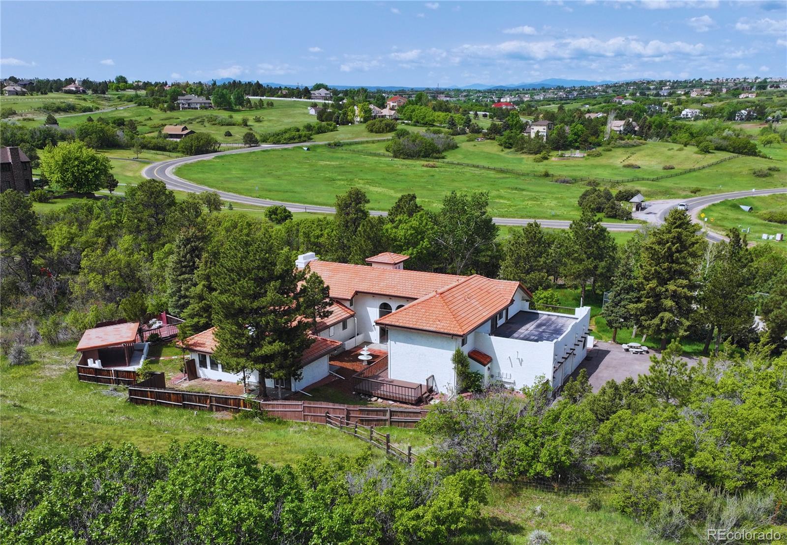 326 E Oak Hills Drive