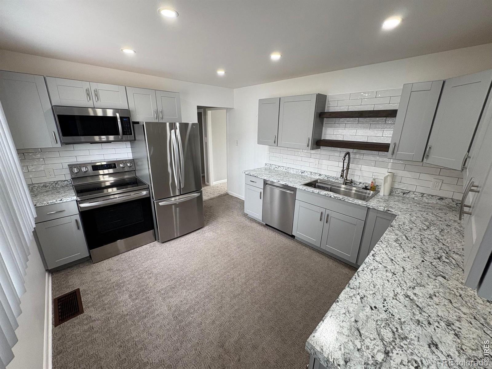 337 Plainview Avenue