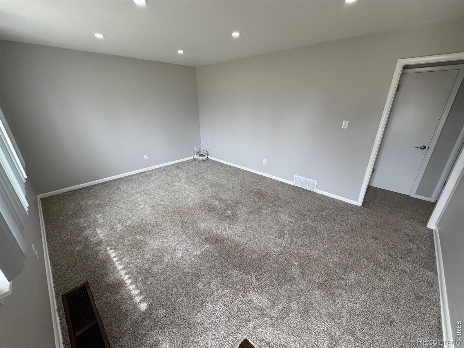 337 Plainview Avenue