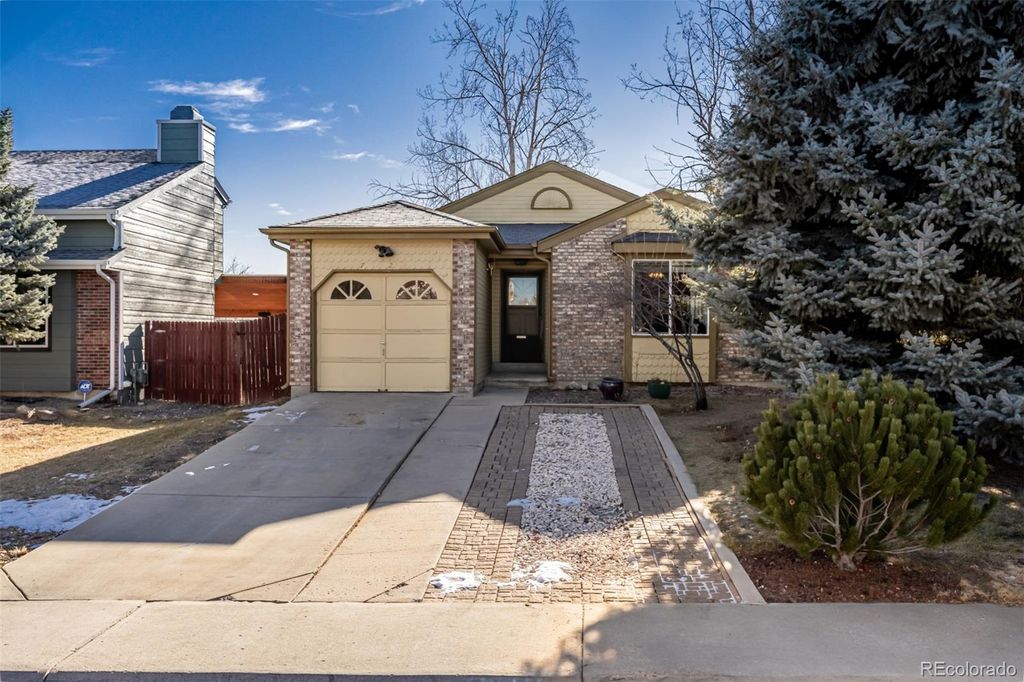 Photo of 7624 Gray Way, Arvada, CO 80003 (MLS # 2403618)
