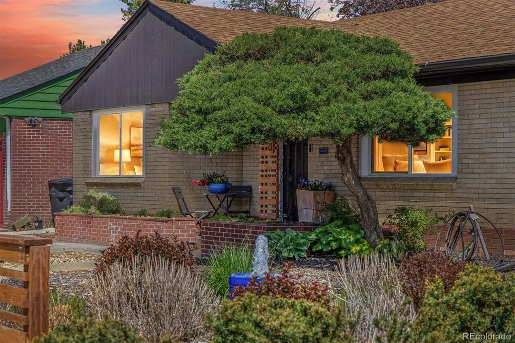 Photo of 1630 S Lowell Boulevard, Denver, CO 80219 (MLS # 9501452)