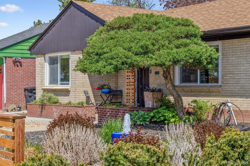 Photo of 1630 S Lowell Boulevard, Denver, CO 80219 (MLS # 9501452)